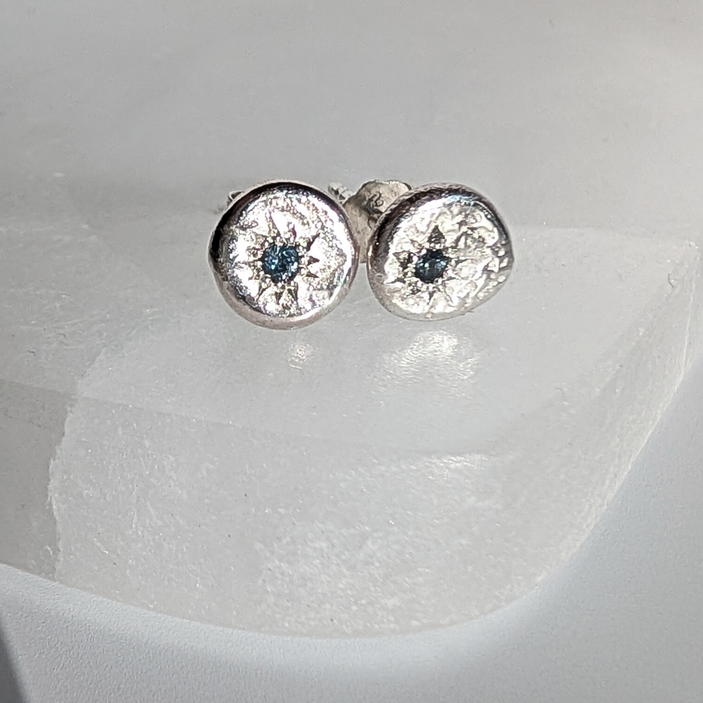 Molten Silver Starset Sapphire Stud Earring