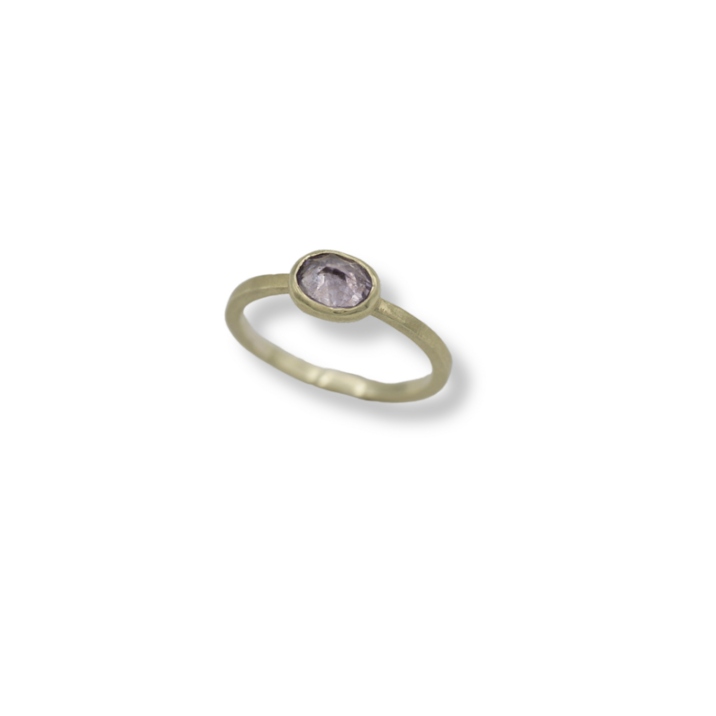 Green Gold Ring with Purple Scapolite