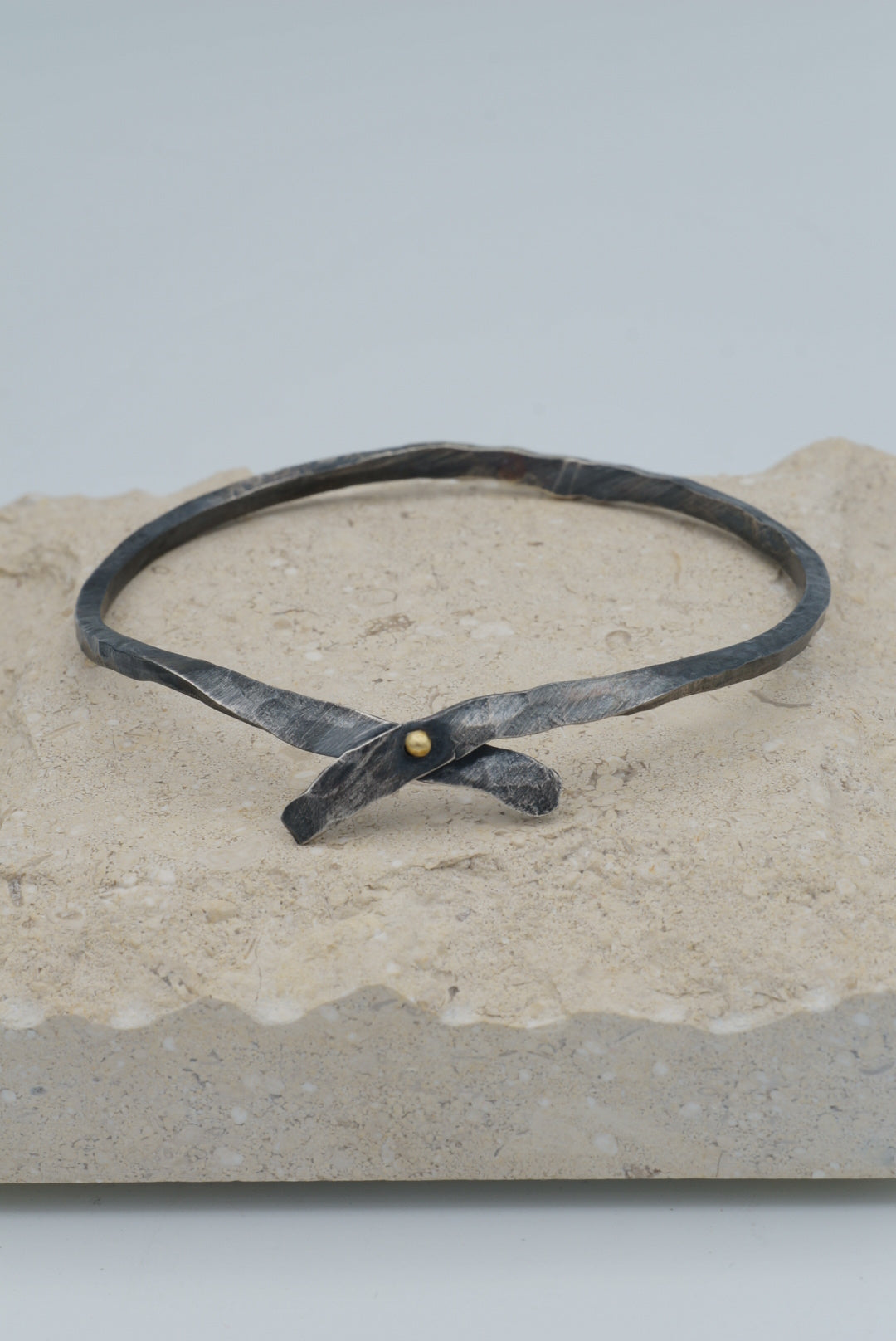 Gold-Riveted Point Connection Silver Bangle