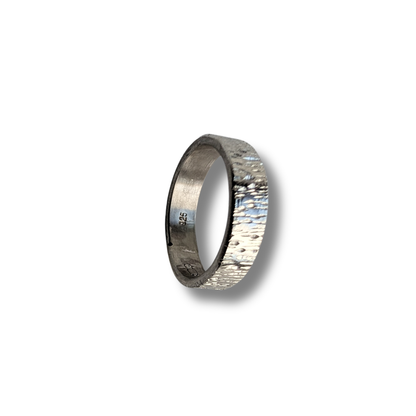 Narrow Bark Ring - Size 7.5