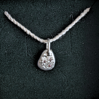 Molten Starset Triple Sapphire Charm