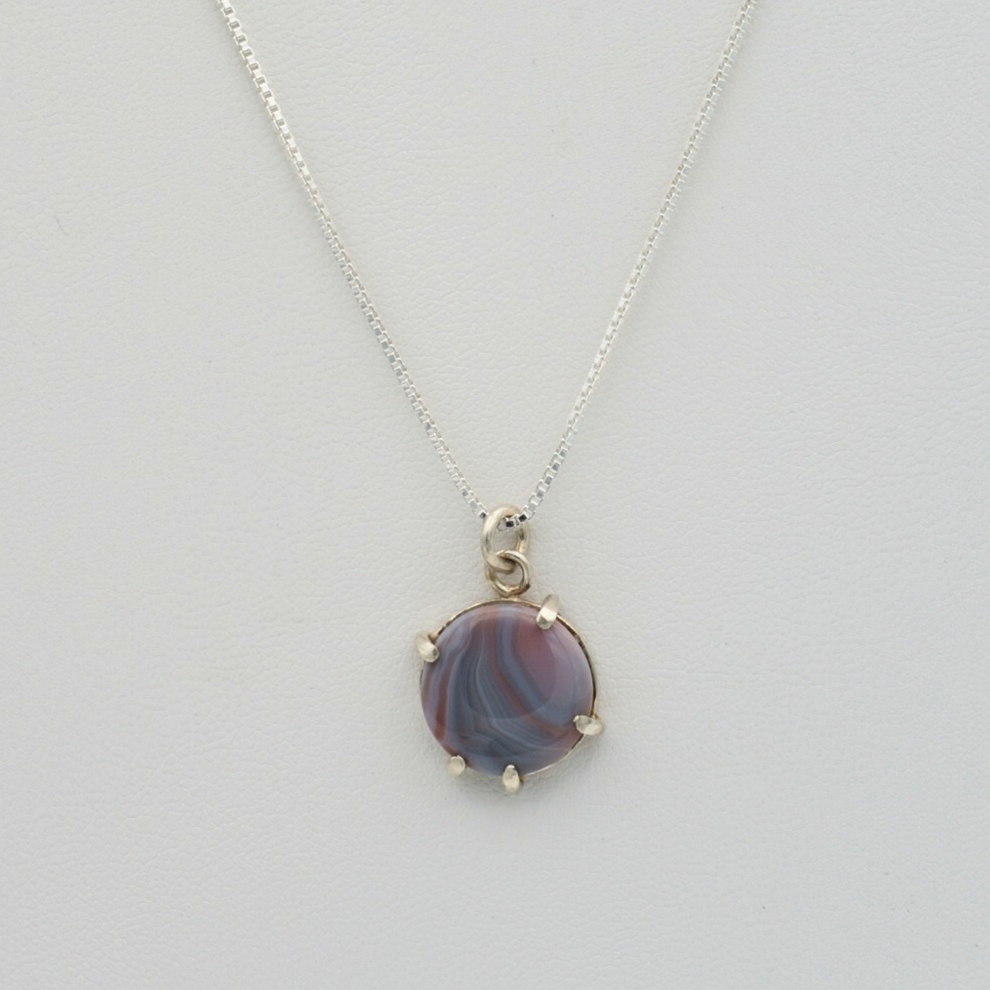 Round Agate Prong Pendant